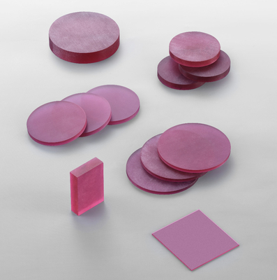 購入 Al2O3総合的なルビー色のサファイアの単結晶の青い9.0硬度 オンライン製造