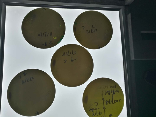 購入 3インチの炭化ケイ素のウエファー、Sicの基質の優秀で一時的な特徴 オンライン製造