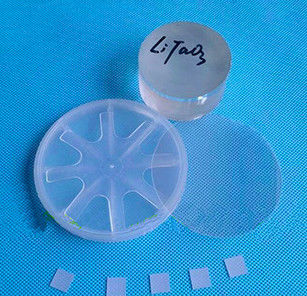 購入 LiTaO3磨かれる光学窓ガラスのカスタマイズされた正方形のサイズの倍の側面 オンライン製造