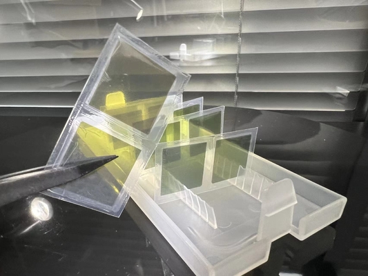 2sp 4H-SEMI 4H-N SICの炭化ケイ素のウエファー10 x 10 x 0.5mm